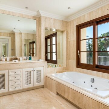 Impressive Luxury Villa with breathtaking Sea and Mountain Views in Los Picos, on The Golden Mile Marbella Picture 13