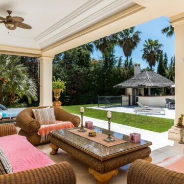 Impressive Luxury Villa with breathtaking Sea and Mountain Views in Los Picos, on The Golden Mile Marbella Picture 7