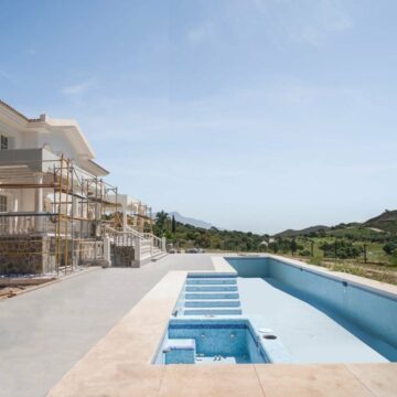 Villa in an Exclusive Location – Marbella Club Golf Resort in Benahavis Picture 9