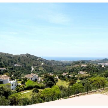 Villa in an Exclusive Location – Marbella Club Golf Resort in Benahavis Picture 10