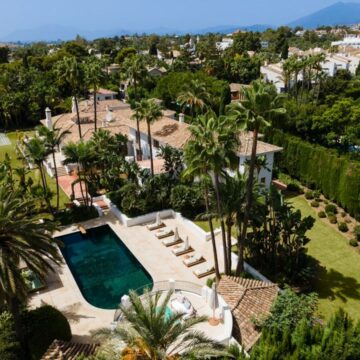 Authentic Spanish Estate Located in one of the Most Sought After, High- end Beachside Areas on The Golden Mile of Marbella Picture 37