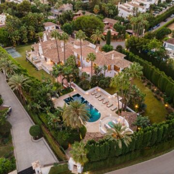 Authentic Spanish Estate Located in one of the Most Sought After, High- end Beachside Areas on The Golden Mile of Marbella Picture 38