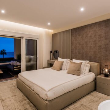 Fully Renovated Modern Apartment in the High-end Resort Complex of Bahía del Velerín, Estepona Picture 29