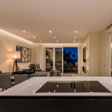 Fully Renovated Modern Apartment in the High-end Resort Complex of Bahía del Velerín, Estepona Picture 34