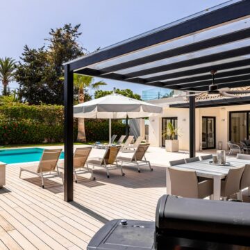 Exquisite Moved-in-Ready Villa in Cortijo Blanco, Puerto banus Picture 4