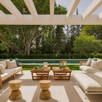 Elegant Luxury Villa designed by a famous Architect in El Paraiso, Estepona Picture 7
