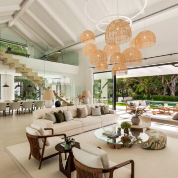 Elegant Luxury Villa designed by a famous Architect in El Paraiso, Estepona Picture 6