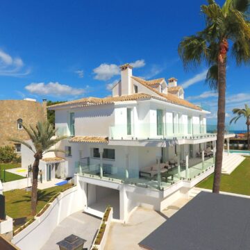 Magnificent 8-bedroom luxurious villa near renowned Puerto Banus, Nueva Andalucia, Marbella Picture 3