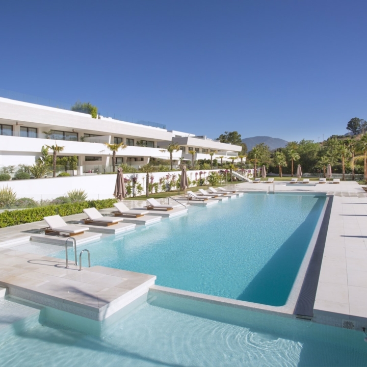 Impeccable 4-bedroom Luxurious Penthouse Ideally Situated in the Centre of Golden Mile in Epic Marbella Picture