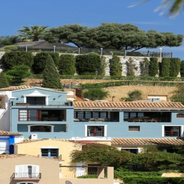 Beautifully Renovated Townhouse Situated in the Picturesque La Heredia, Benahavis Picture 14