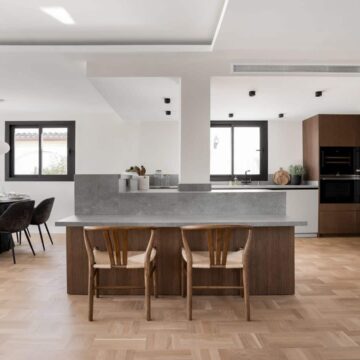 Distinctive Luxury Villa with Andalucian Inspired Interior located near Puerto Banus in Nueva Andalucia, Marbella Picture 6
