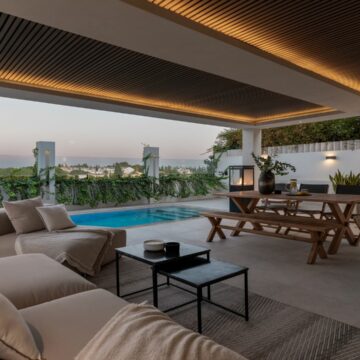 Distinctive Luxury Villa with Andalucian Inspired Interior located near Puerto Banus in Nueva Andalucia, Marbella Picture 10