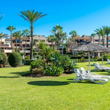 Elegant and Modern Frontline Beach Apartment in an Exclusive Development of Costalita del Mar Estepona Picture 1