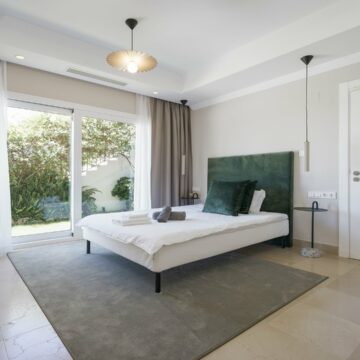 Well Equipped Family Mansion With Its Own Padel Court, Indoor Pool And Sea Views in Benahavis Picture 20