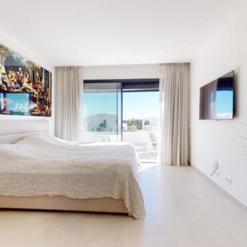 An Exceptional Newly Built 6 Bedroom Family Villa in La Finca de La Cala de Mijas Picture 14