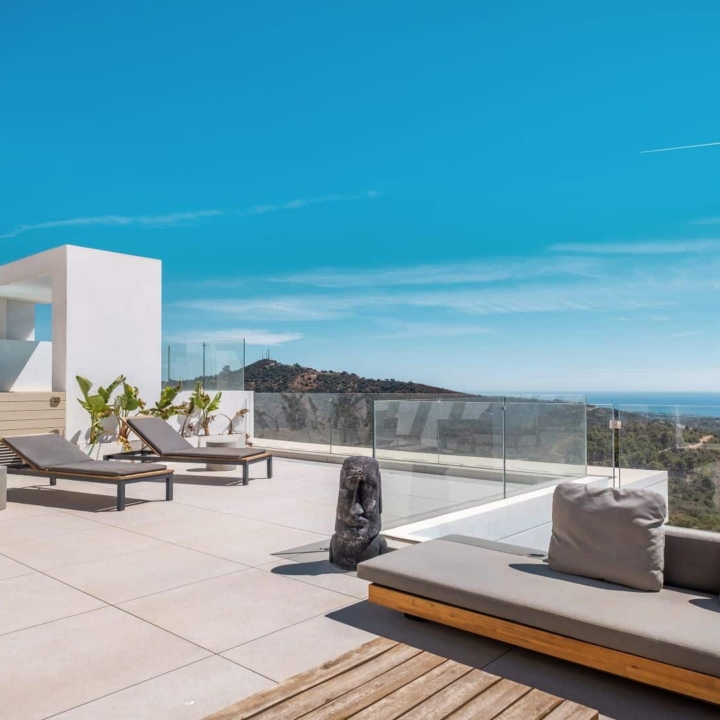 Luxurious Penthouse in the Exclusive Gated Resort-Like Community of Palo Alto, Located in Ojen, Marbella Picture