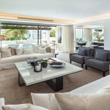 Luxurious Duplex Penthouse Fully Refurbished with High-Quality Finishes in Marbella Golden Mile Picture 4