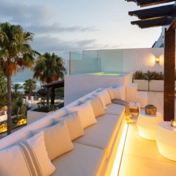Luxurious Duplex Penthouse Fully Refurbished with High-Quality Finishes in Marbella Golden Mile Picture 11