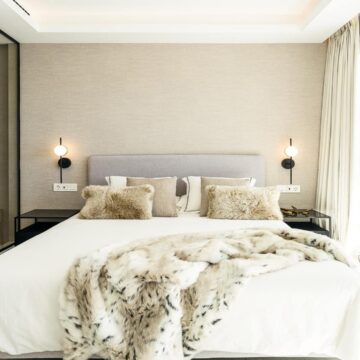 Luxury Duplex Apartment with Spectacular Panoramic Views in the Upscale Community of Las Colinas, Benahavis Picture 5