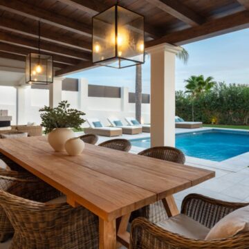 Splendid 3-Bedroom Luxury Villa Nestled in the Tranquil Community of Nueva Andalucia, Marbella Picture 2