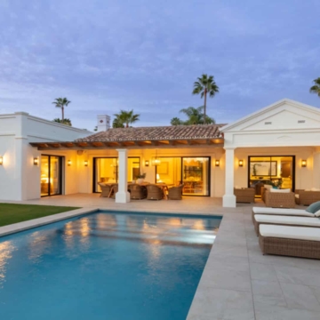 Splendid 3-Bedroom Luxury Villa Nestled in the Tranquil Community of Nueva Andalucia, Marbella Picture