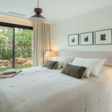 Splendid 3-Bedroom Luxury Villa Nestled in the Tranquil Community of Nueva Andalucia, Marbella Picture 7