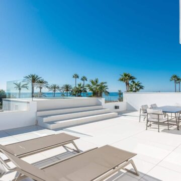 Stunning Newly Built Villa Perfectly Located Near Frontline Beach of Cortijo Blanco in San Pedro de Alcantara, Marbella Picture 20