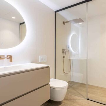Stunning Newly Built Villa Perfectly Located Near Frontline Beach of Cortijo Blanco in San Pedro de Alcantara, Marbella Picture 11