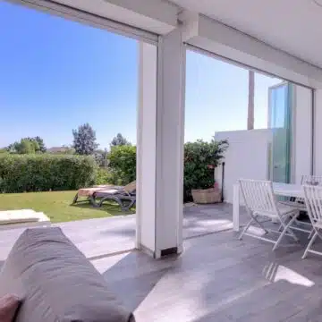 Stunning Townhouse with Remarkable Views located in Frontline Prime Golf Areas in La Quinta, Benahavis Picture 11