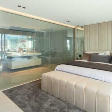 Lavish Puerto Banus Marine Apartment, Showcasing Jetliner Panoramic Views to The Mediterranean Sea and Harbour Picture 10