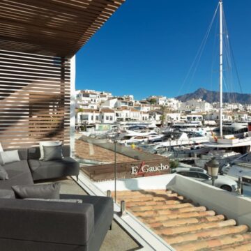 Lavish Puerto Banus Marine Apartment, Showcasing Jetliner Panoramic Views to The Mediterranean Sea and Harbour Picture 8