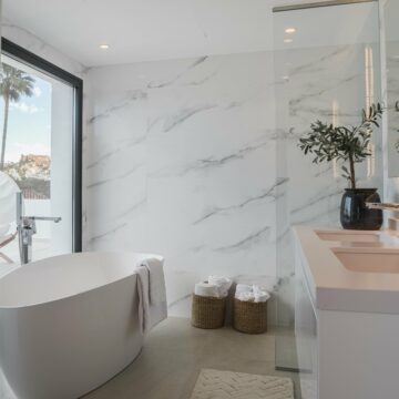 Sophisticated Scandinavian Key Ready Villa in the prime location of Nueva Andalucia, Marbella Picture 13