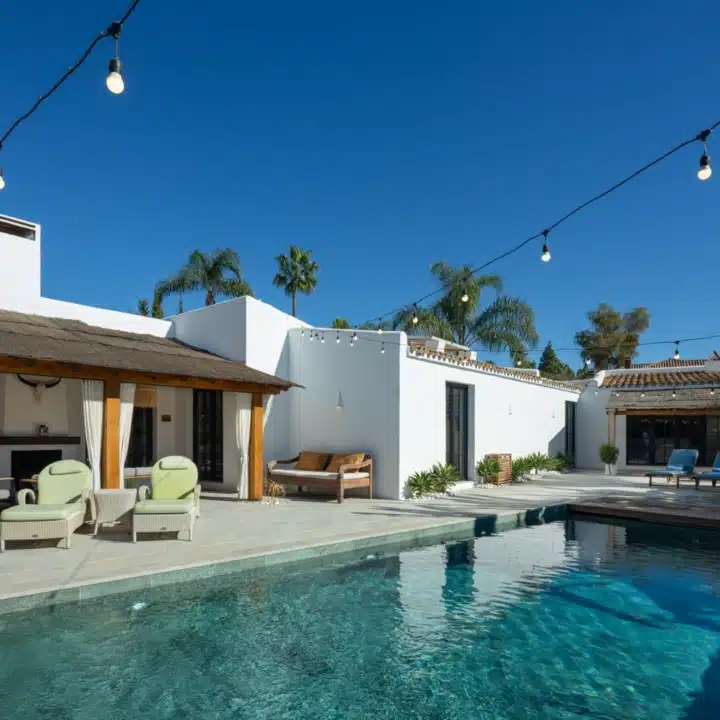 Incredibly Beautiful Villa with Ibiza-Inspired Architecture located on a Tranquil Community in San Pedro de Alcantara Picture