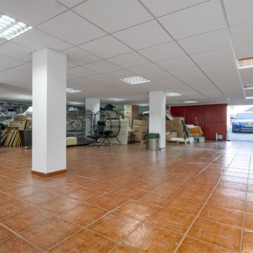 Partially Renovated Beautiful Villa in Nueva Andalucia, Marbella Picture 30
