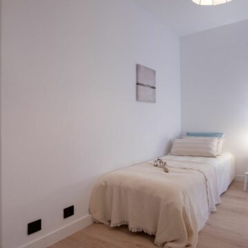 Elegant and Luxurious Townhouse in the Heart of Estepona Picture 15