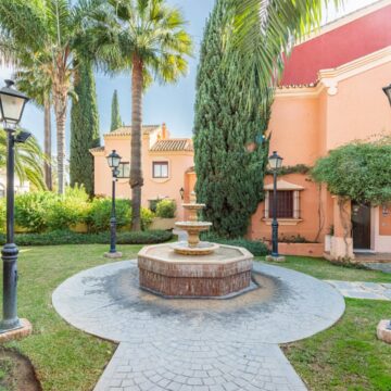 Modern South-west Facing 3 bedroom Townhouse On The Luxurious Golden Mile, Marbella Picture 31