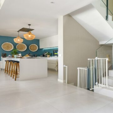 Magnificent and Modern Luxurious Villa with Stunning Views over the Mediterranean in Cabo Royale, Marbella East Picture 12