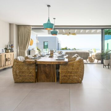 Magnificent and Modern Luxurious Villa with Stunning Views over the Mediterranean in Cabo Royale, Marbella East Picture 24