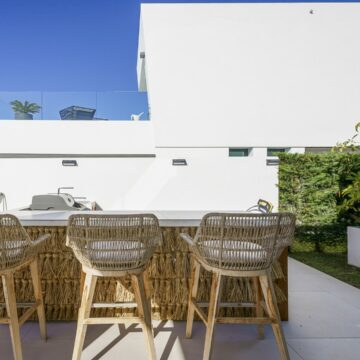 Magnificent and Modern Luxurious Villa with Stunning Views over the Mediterranean in Cabo Royale, Marbella East Picture 30