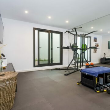 Magnificent and Modern Luxurious Villa with Stunning Views over the Mediterranean in Cabo Royale, Marbella East Picture 35