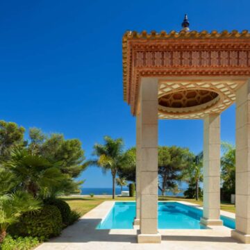 Majestic Lavish Mansion Located in a Tranquil Enclave of Sierra Blanca, Marbella Golden Mile Picture 8