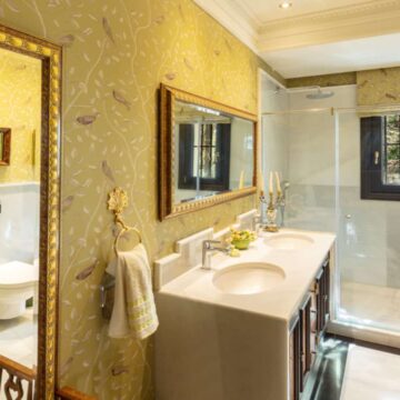 Majestic Lavish Mansion Located in a Tranquil Enclave of Sierra Blanca, Marbella Golden Mile Picture 29