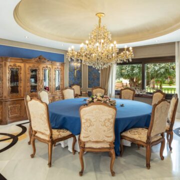 Majestic Lavish Mansion Located in a Tranquil Enclave of Sierra Blanca, Marbella Golden Mile Picture 2