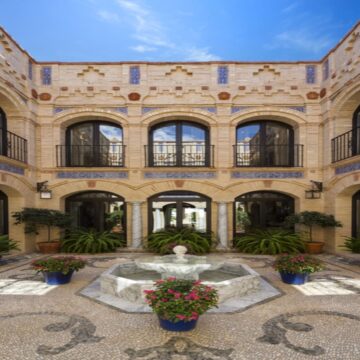 Majestic Lavish Mansion Located in a Tranquil Enclave of Sierra Blanca, Marbella Golden Mile Picture 12
