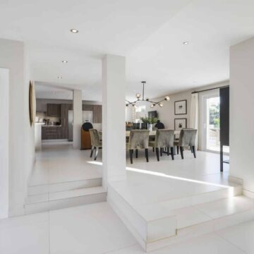 Modern Andalusian Villa in Private and Secured Urbanisation of Nueva Andalucia, Marbella Picture 7