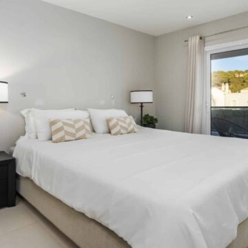 Modern Andalusian Villa in Private and Secured Urbanisation of Nueva Andalucia, Marbella Picture 18