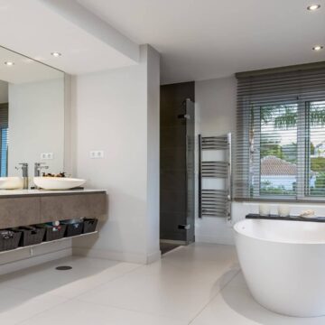 Modern Andalusian Villa in Private and Secured Urbanisation of Nueva Andalucia, Marbella Picture 31