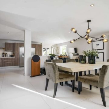 Modern Andalusian Villa in Private and Secured Urbanisation of Nueva Andalucia, Marbella Picture 8