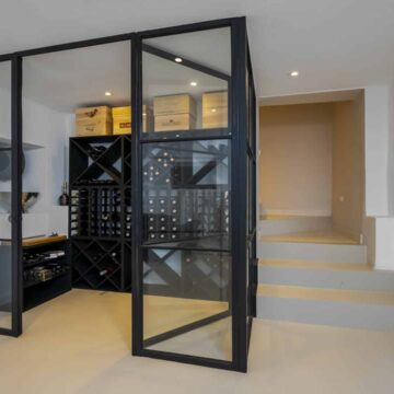 Modern Andalusian Villa in Private and Secured Urbanisation of Nueva Andalucia, Marbella Picture 32