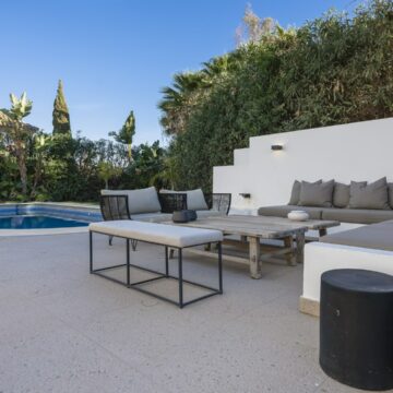 Modern Andalusian Villa in Private and Secured Urbanisation of Nueva Andalucia, Marbella Picture 33